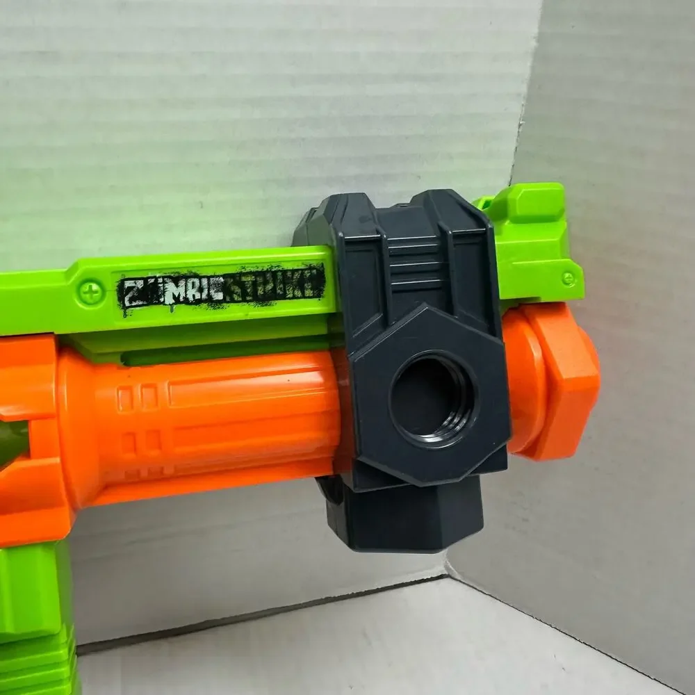 Nerf ZombieStrike Doominator 24 Dart Blaster Green